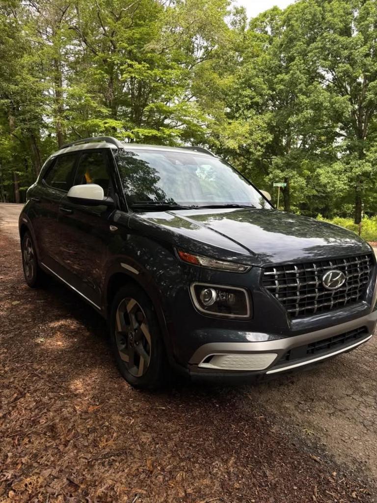 2022 Hyundai Venue Limited IVT's photo